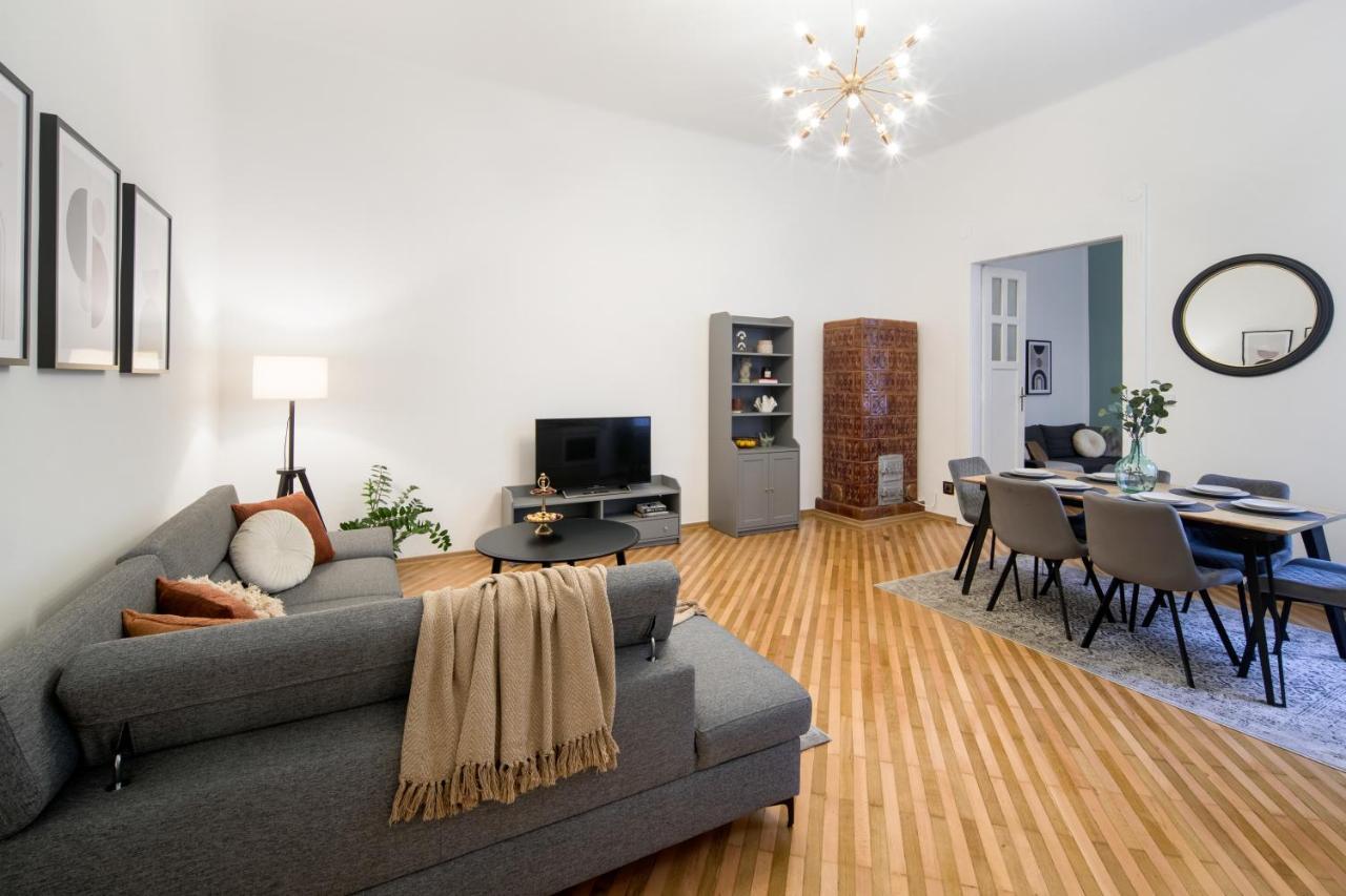 Wawelove Pilsudskiego - 3 Bedroom Apt. With Balcony And Free Parking! Kraków Eksteriør billede