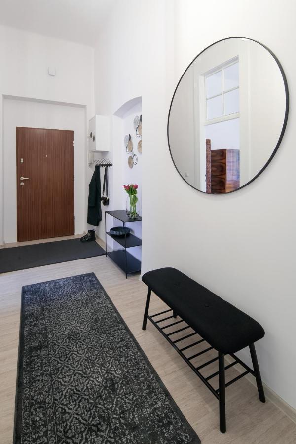 Wawelove Pilsudskiego - 3 Bedroom Apt. With Balcony And Free Parking! Kraków Eksteriør billede