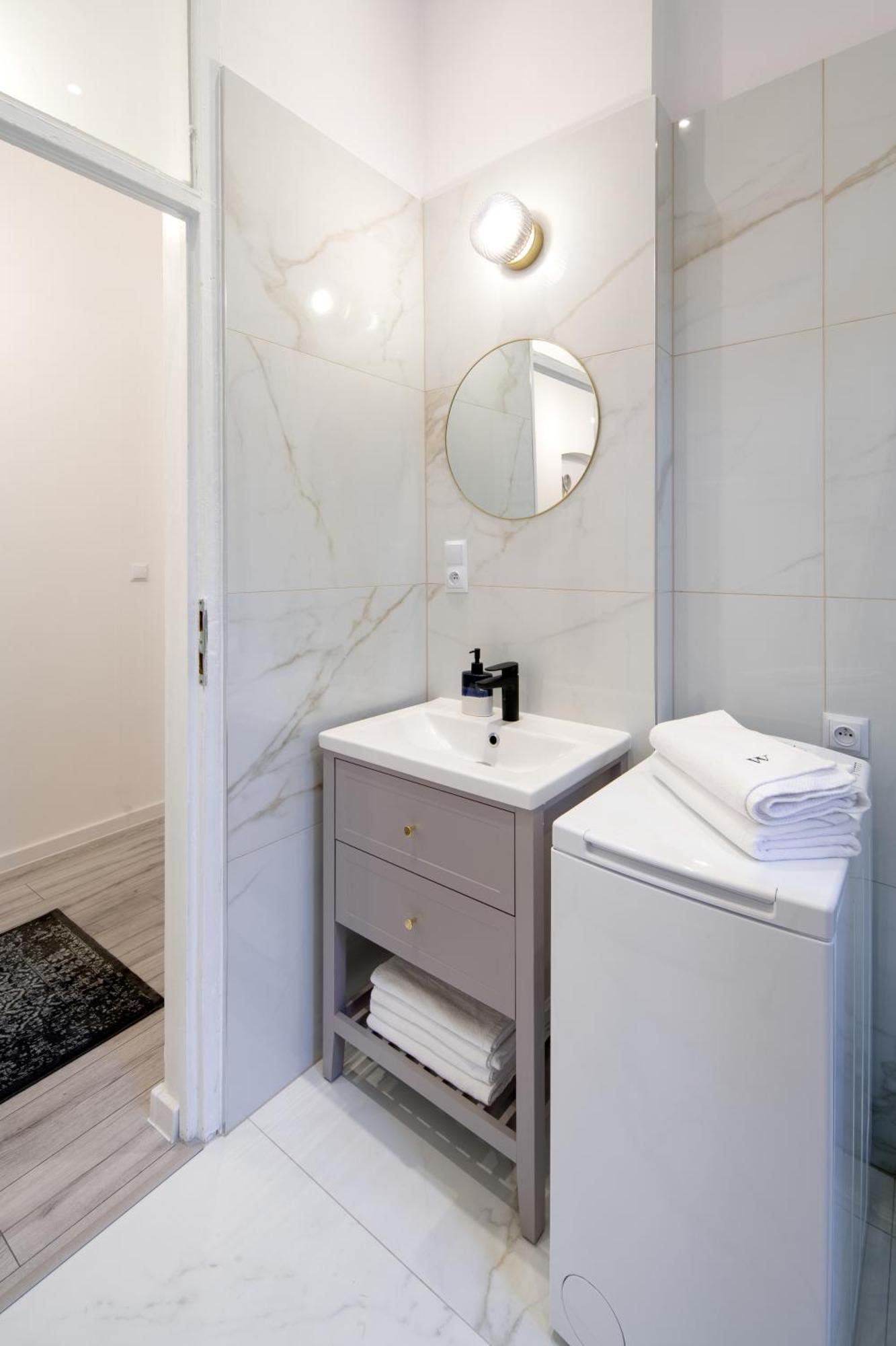 Wawelove Pilsudskiego - 3 Bedroom Apt. With Balcony And Free Parking! Kraków Eksteriør billede